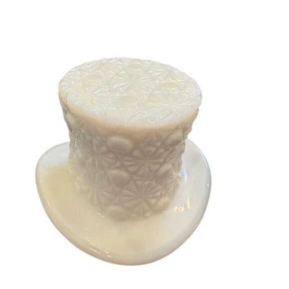 Vintage Milk Glass Top Hat Planter Set - Pressed Starburst Pattern - Decorative - Picture 4 of 11